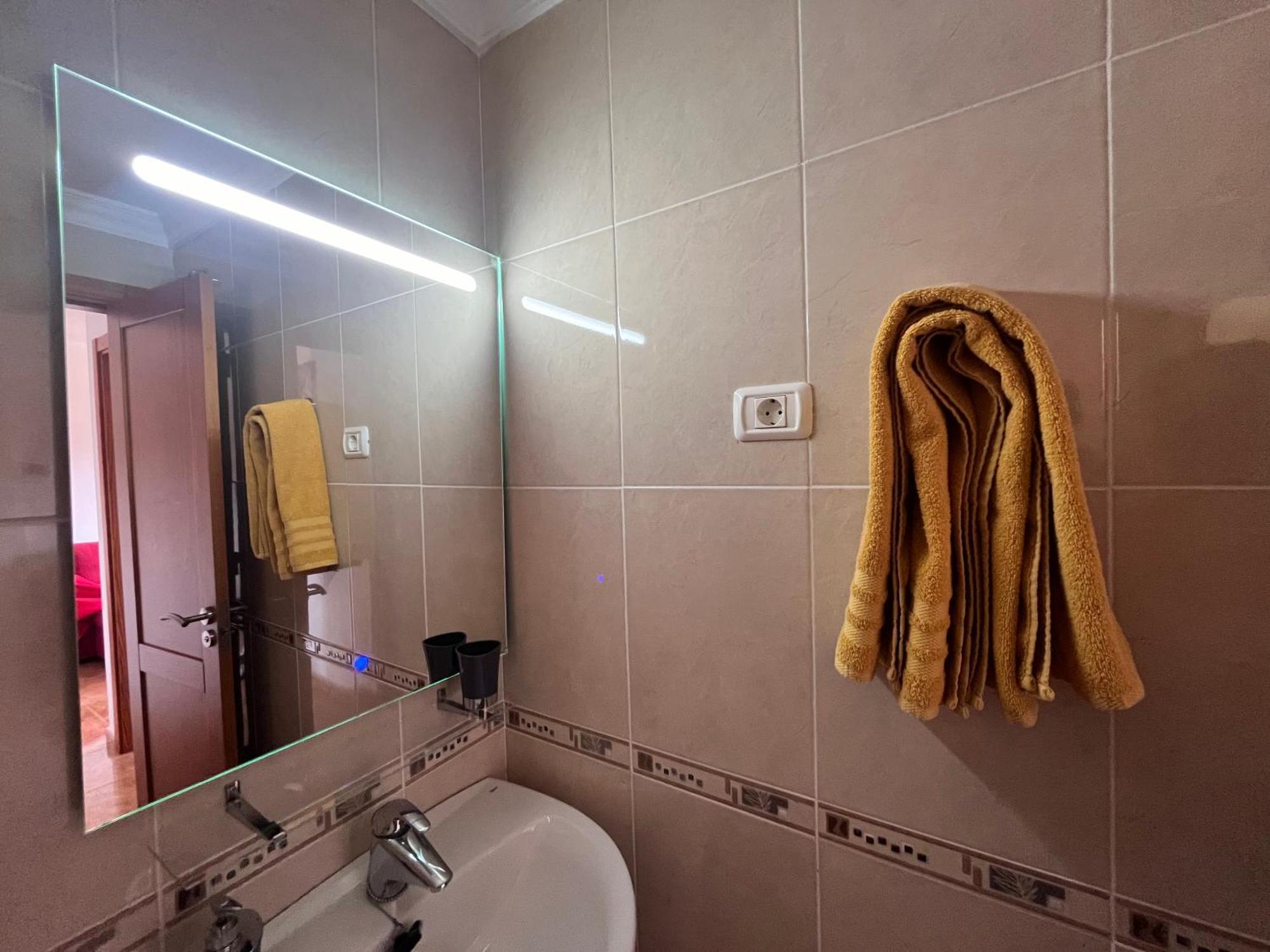 Melo Home Vecindario-Near Airport-Elevator-Garage Sardina Екстер'єр фото